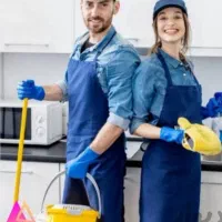 خدمات و نظافت روزانه