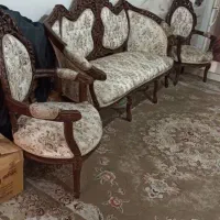 یک سرویس مبل منبت کاری چوبی