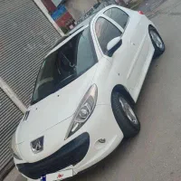 207پانا بی رنگ و بی ضربه