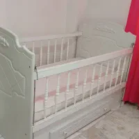 تخت کودک همراه تشک نو