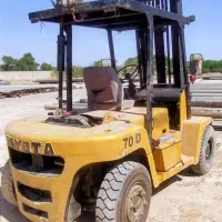 فروش لیفتراک 5 تنی تویوتا