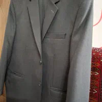 دو دست کت شلوار ، و یک شلوار فاستونی