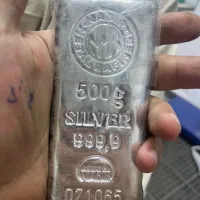 نیم کیلویی نقره نادیر