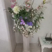 گل و گلدان بزرگ