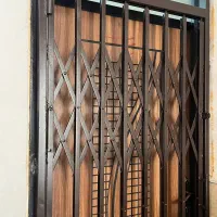 درب آکاردئونی و حفاظ ورودی درب منزل