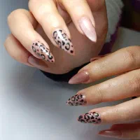 آموزش و خدمات ناخن