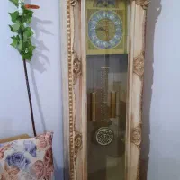 ساعت ایستاده