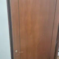 کمد لباس محکم ضمانتی به علاوه آویز لباس