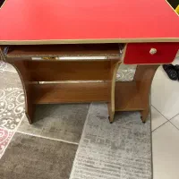 میز تحریر سالم