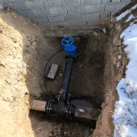 لوله کشی پلی اتیلن و ساختمان.متورخانه