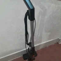 جارو عصایی مارک نیولند