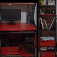 میز کامپیوتر و کتابخونه