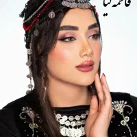 شنیون ومیکاپ