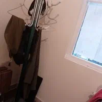 چوب لباسی ایستاده