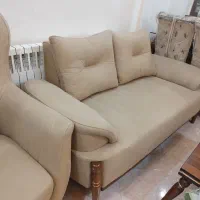 مبل راحتی بسیار تمیز و سالم یک