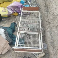 تخت بیمارستانی