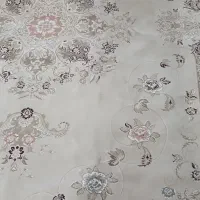 صندلی کودک  یک جفت فرش ۶ متری