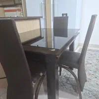 میز غذاخوری ۴ نفره ی سالم