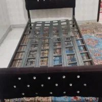 تخت تک نفره لمسه در حد نو