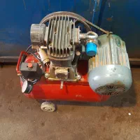 پمپ باد کمپرسور ۵۰ لیتری تسمه ای
