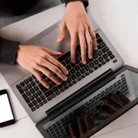 خدمات تایپ، ترجمه و پاورپوینت حرفهای