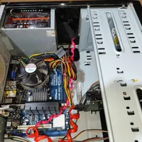 ۲ دستگاه کیس آماده ddr3 با رم ۸ هارد ۳۲۰ گرافیک ۱|رایانه رومیزی|نوشهر, |دیوار