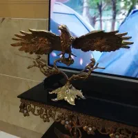 عقاب برنز|صنایع دستی و سایر لوازم تزئینی|قرچک, زیبا شهر|دیوار