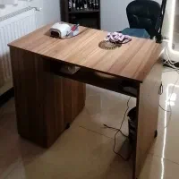 میز کار ناخن و صندلی