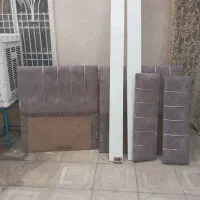 دوتا تخت یک نفره .دوعددتابلو