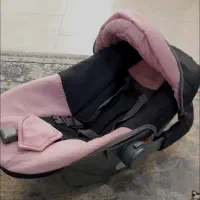 کریر وکالسکه صورتی