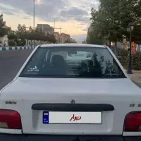 پراید سفید۸۲
