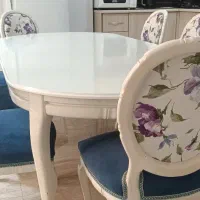میز هشت نفره