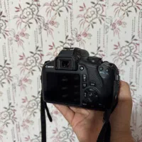 دوربین عکاسی Canonبا لنز حرفه ای