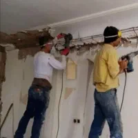 تخریب کارباتجربه(شومینه اوپن دیوارکف آشپزخانه)اکیپ
