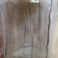 ظرف درب دار