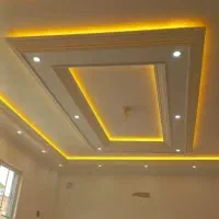 شاگرد گچکار