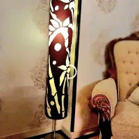 آباژور ایستاده با پایه استیل .شید زیبا . زرشکی