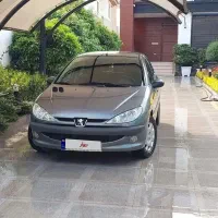 206 بدون رنگ
