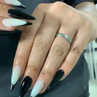 نیازمند ۱ مدل برای عکاسی