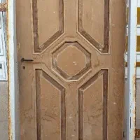 درب چوبی به همراه قفل و چارچوب