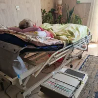 نیازمند خانم جهت مراقبت از بیمار