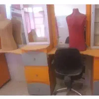 دکورسالمه کشوهاشو قفسه هاش همه سالم هستند