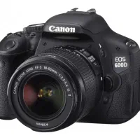 دوربین کانن 600D