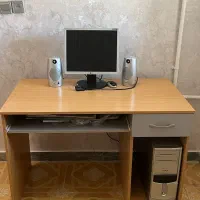 میز تحریر و میز کامپیوتر