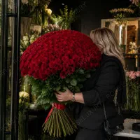 دسته گل و باکس رز لاکچری سفارش ۲۰ تا ۵۰۰ شاخه