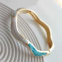دستبند/ساعت/لباس