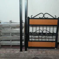 یک عددتخت فلزی یک نفره سالم