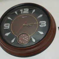 ساعت دیواری