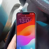 ایفون ۱۳ نرمال همراه با ۷عدد بک کاور