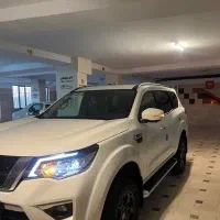 نیسان ترا ۱۴۰۴ فول اکسکلوسیو